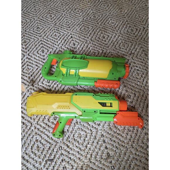 NEW Buzz Bee Toys Water Warriors Air Pressure Gun Water Blaster Outlaw - Picture 13 of 16